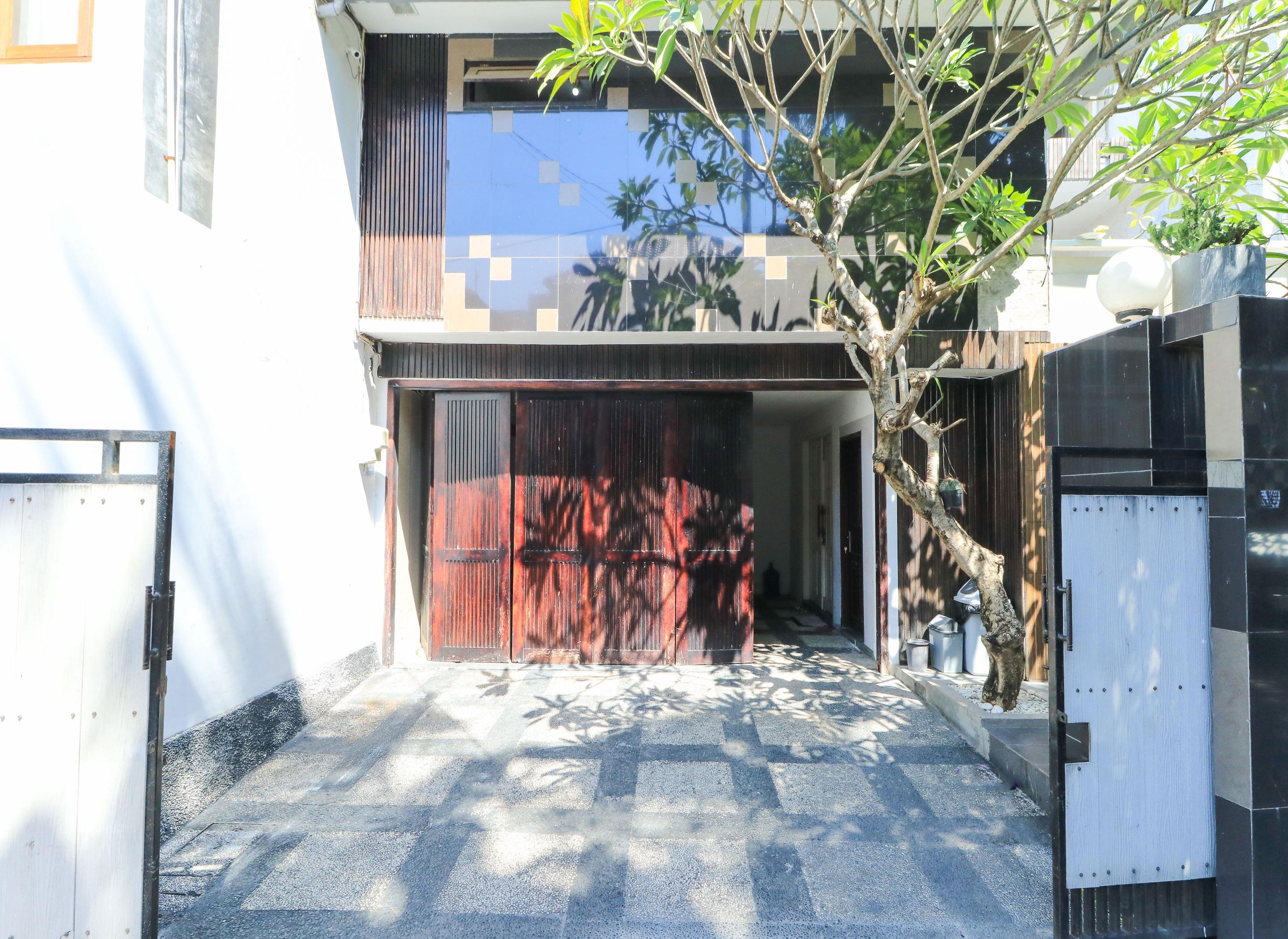 Kubu Kalih Residence Dempasar Exterior foto